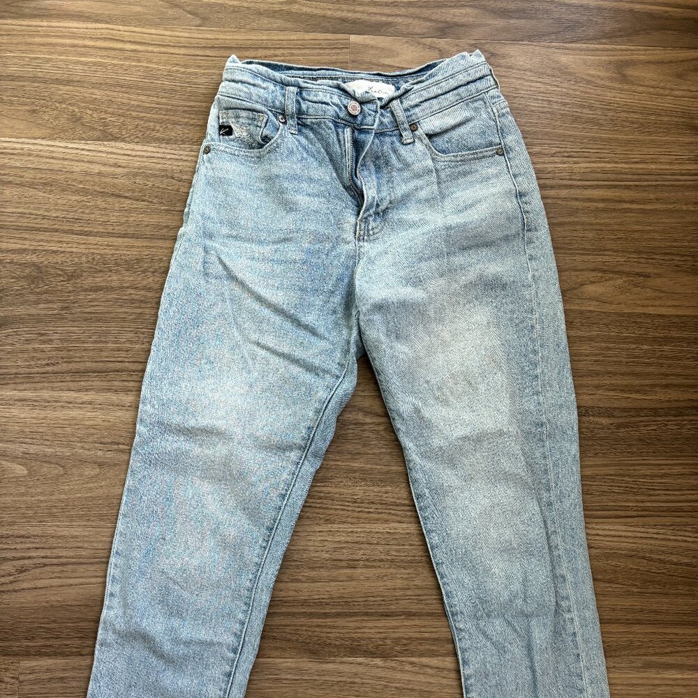 Kan Can Jeans